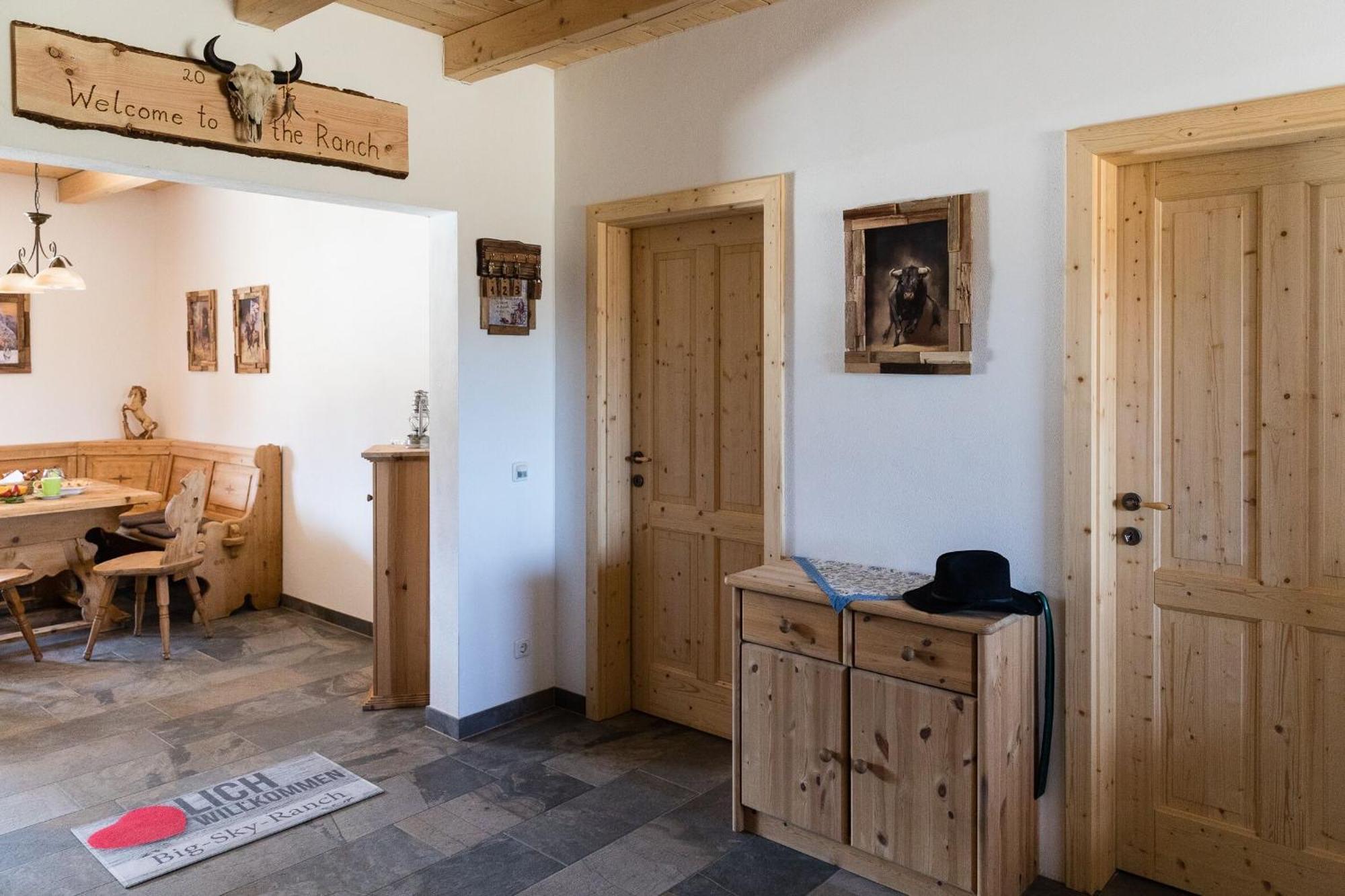 Liebenau  Big Sky Ranch B&B 외부 사진